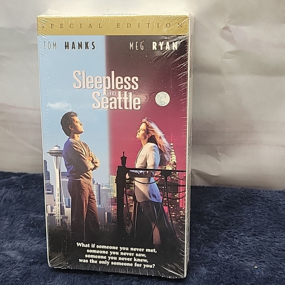 NEW SLEEPLESS IN SEATTLE VHS TOM HANKS MEG RYAN VHS